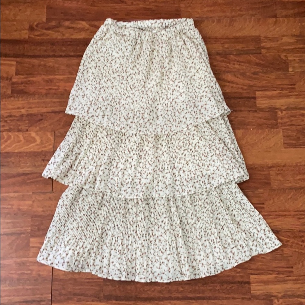 PRINCESS POLLY - NWT Tiered Midi Floral Skirt